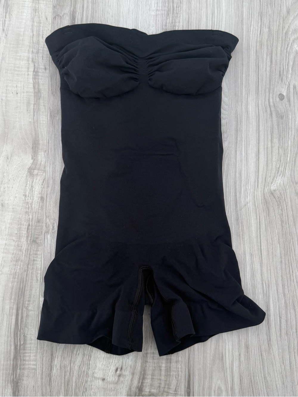 SKIMS Black Strapless Shapewear Bodysuit